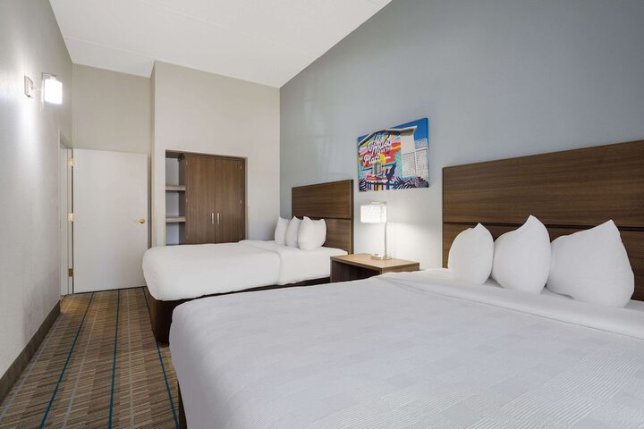 Room 22 of 30
