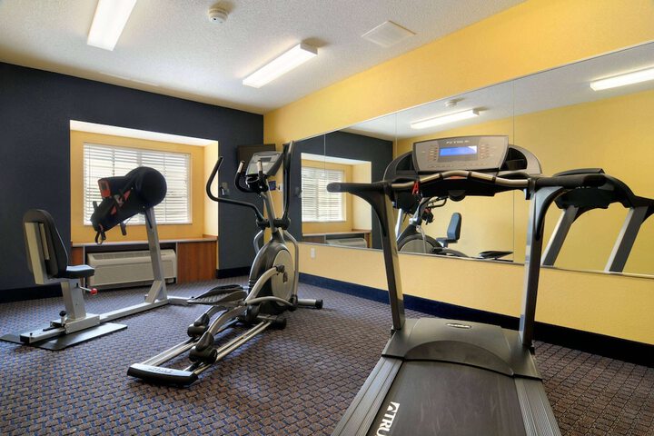 Microtel Inn & Suites by Wyndham Columbus / Near Fort Benning