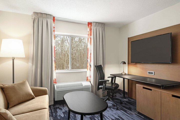 Room 18 of 22