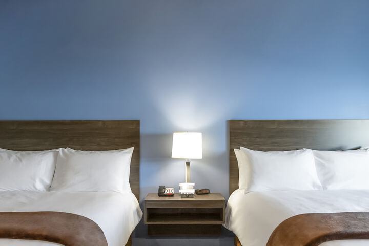 Room 12 of 26