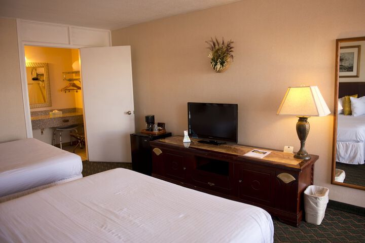 Room 13 of 24
