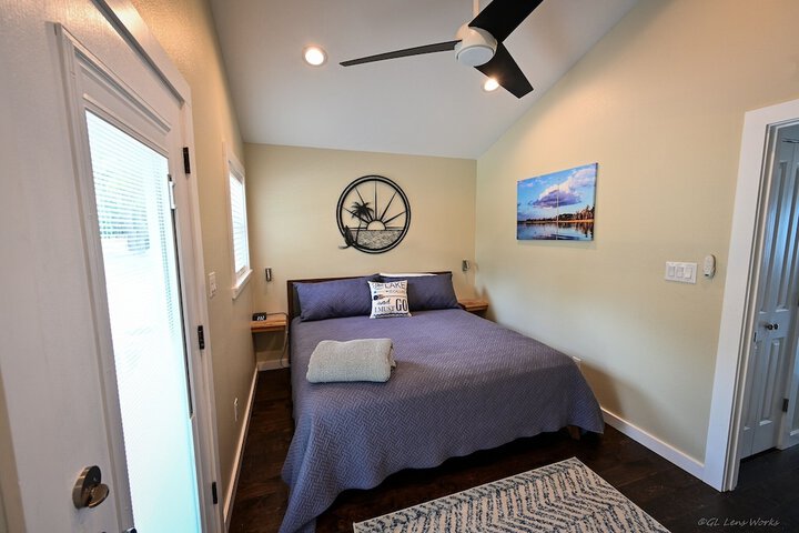 Room 33 of 139