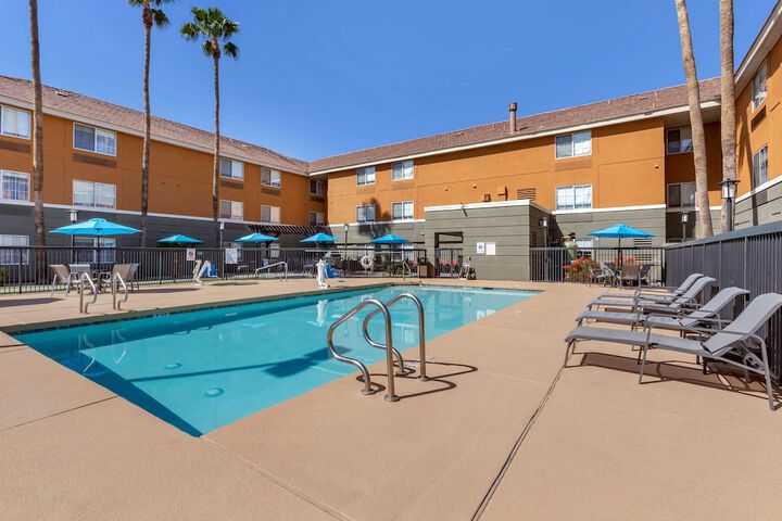 Pool 6 of 41