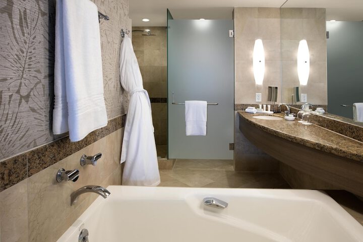 Signia by Hilton Diplomat Beach Resort