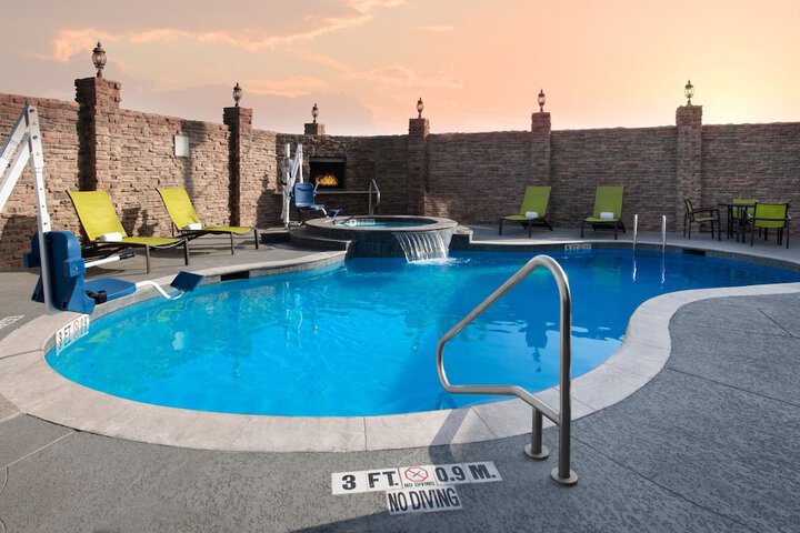 Pool 3 of 26