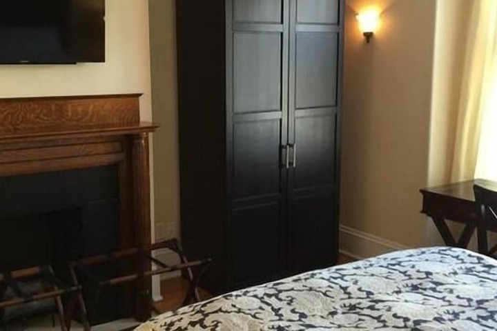 Room 21 of 30