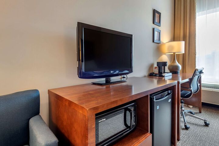Comfort Inn Apalachin / Binghamton W Route 17