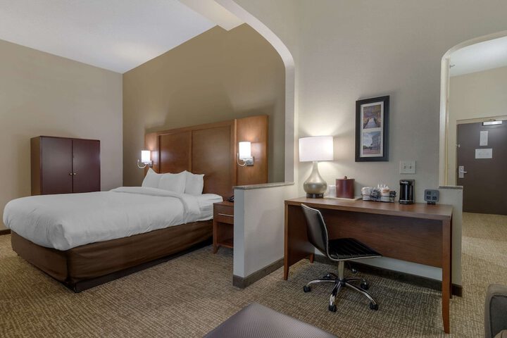 Room 21 of 24