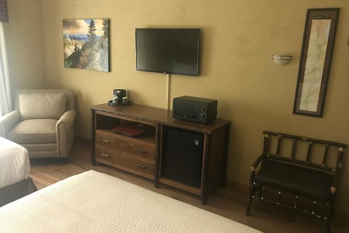 Room 53 of 59