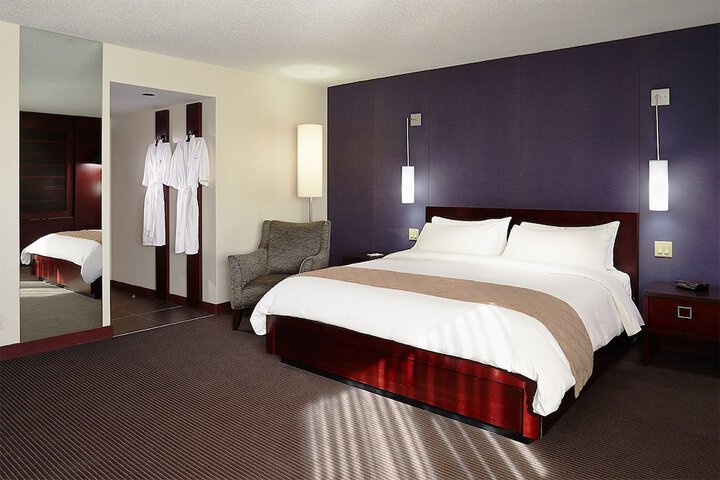 Room 18 of 48