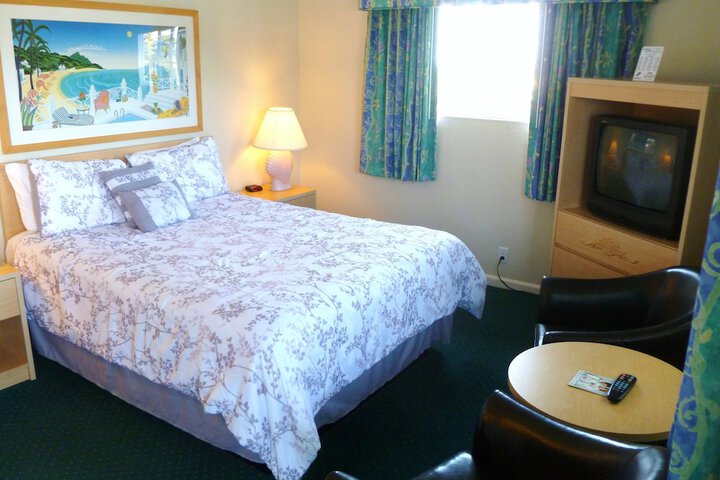 Room 17 of 37