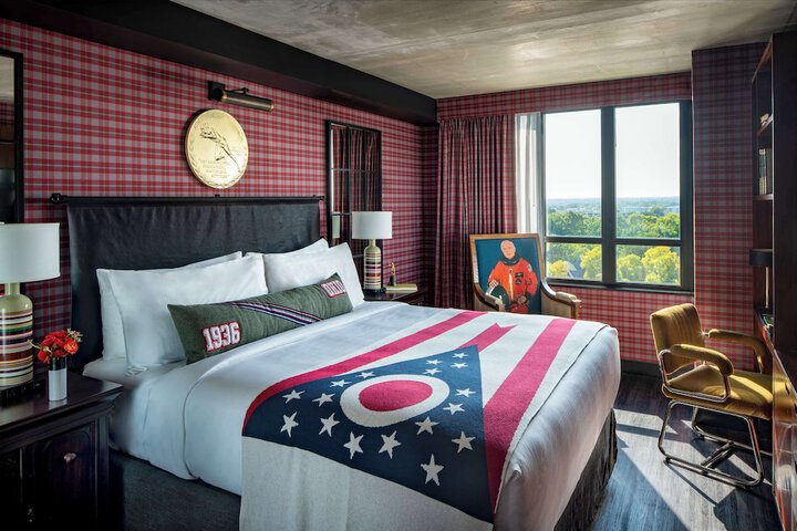 Room 16 of 45