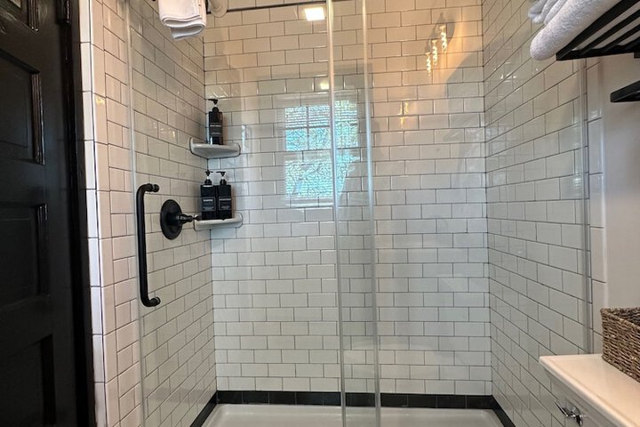 Room 25 of 167