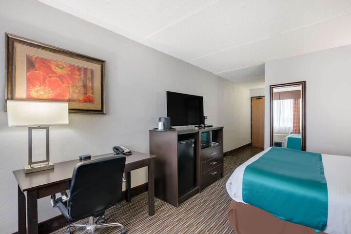 Best Western Waukesha Grand