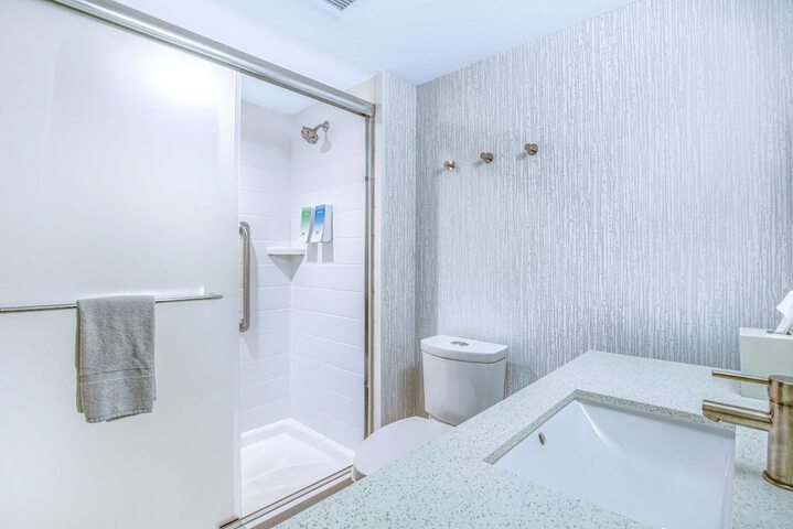 Room 20 of 29