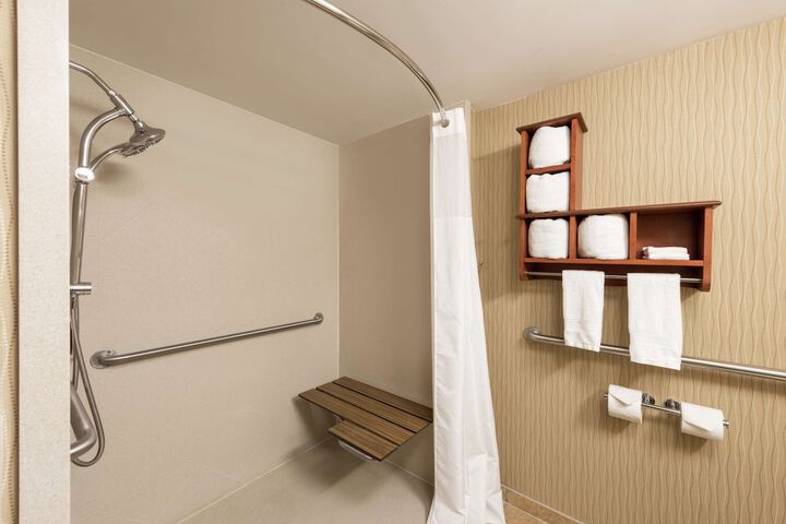 Room 11 of 29