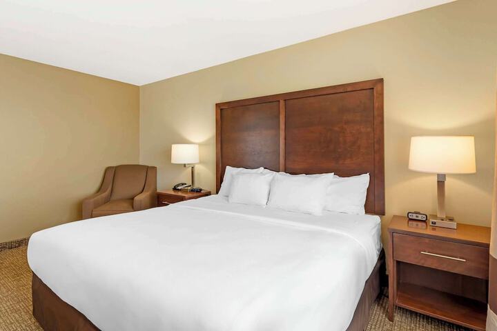 Comfort Inn & Suites Grinnell near I-80