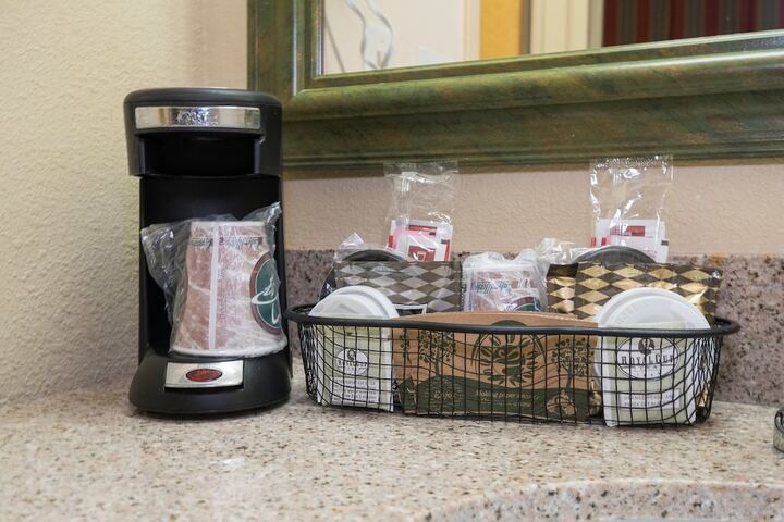 Breakfast/Coffee Service 36 of 43