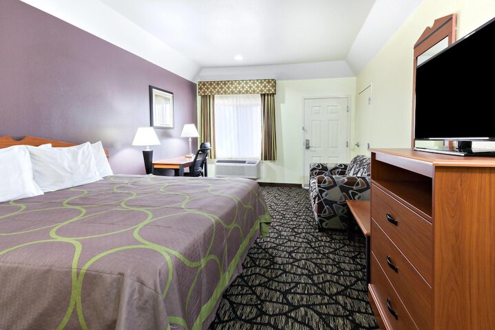 Super 8 by Wyndham Fairfield Tx