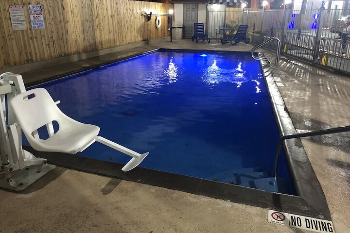 Pool 14 of 46