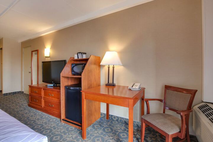 Room 55 of 118