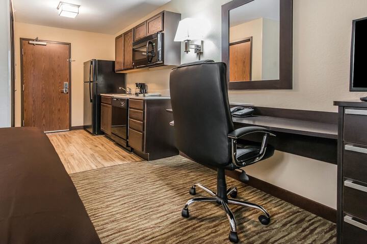 Room 16 of 35