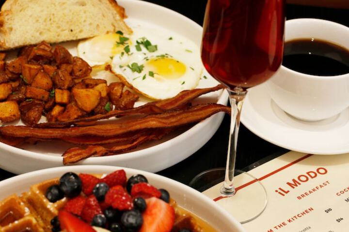 Breakfast/Coffee Service 77 of 85