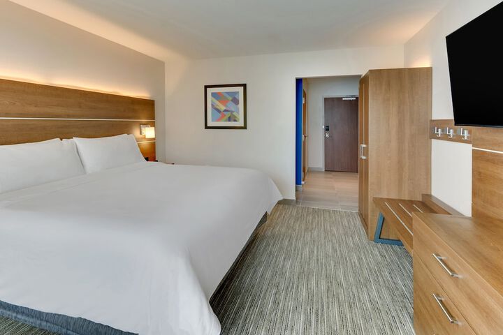 Room 17 of 79
