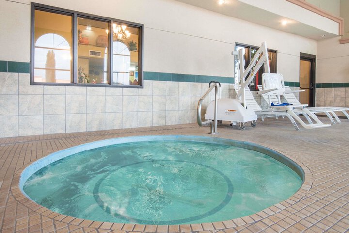 Pool 5 of 61
