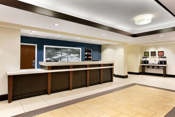 Hampton Inn & Suites Mahwah