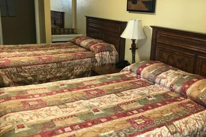 Room 4 of 24