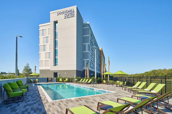 Hotel 2 of 25
