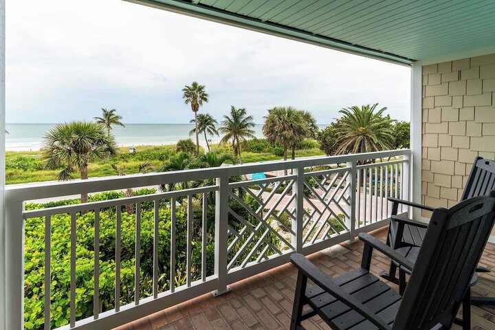 Tween Waters Island Resort & Spa