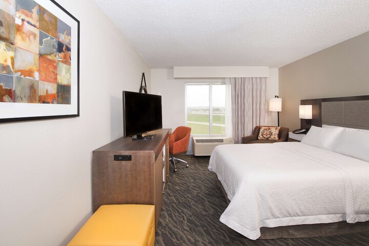 Room 32 of 60