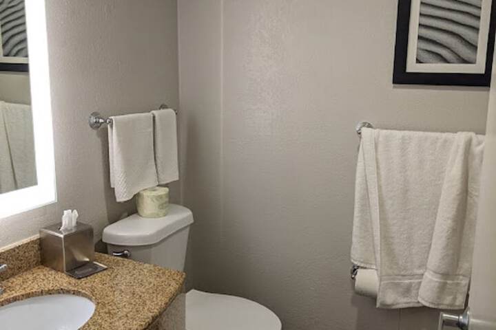 Room 28 of 59
