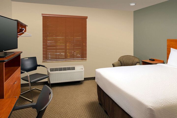 Room 15 of 23