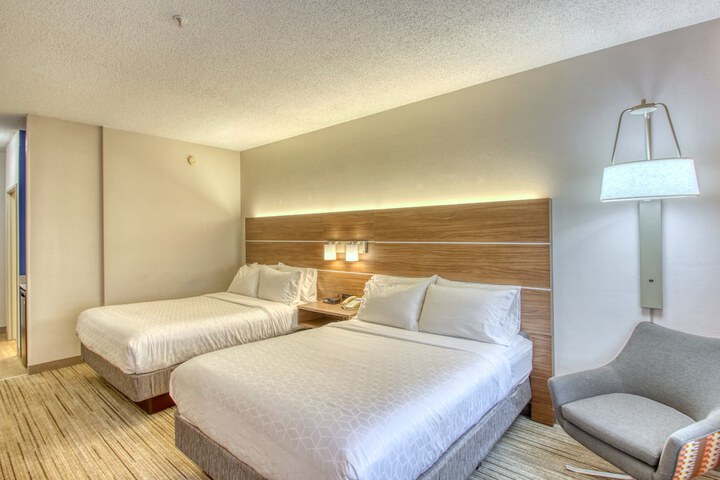 Room 49 of 81