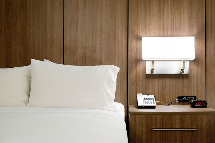 Room 21 of 74