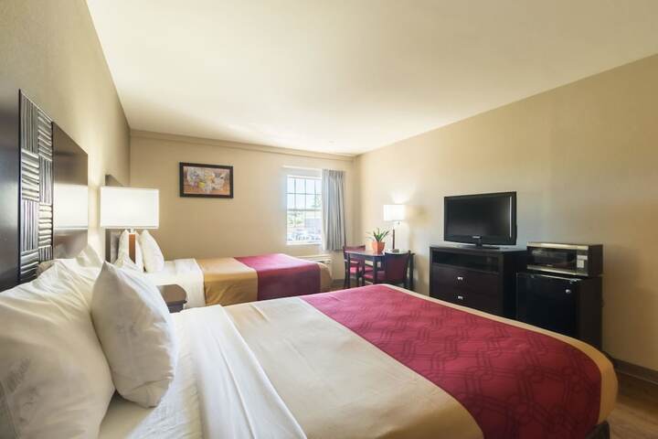Room 8 of 38