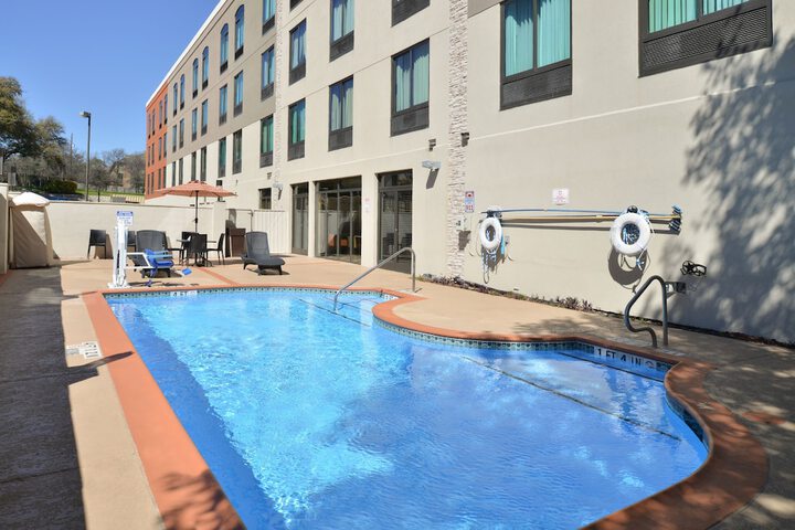 Pool 14 of 54