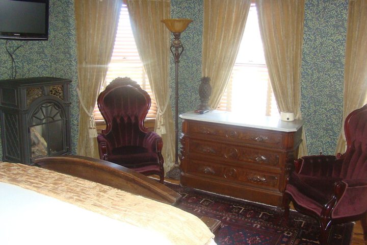 Room 19 of 84