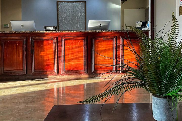 Hotel Interior 10 of 33