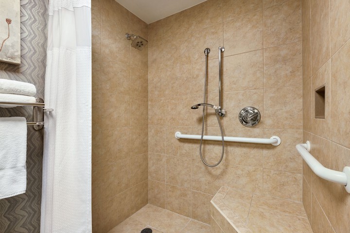 Crowne Plaza Knoxville Downtown University by IHG