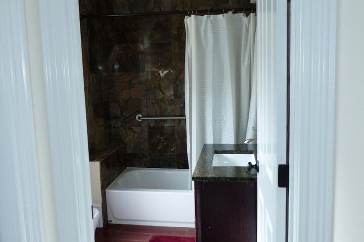 Davis Square Inn