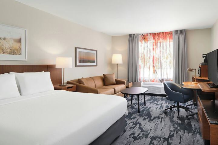 Fairfield Inn by Marriott Raleigh Airport / RTP