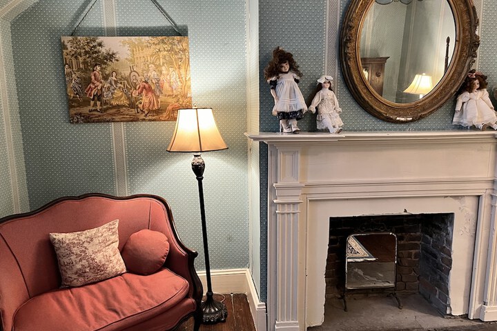 Room 36 of 65