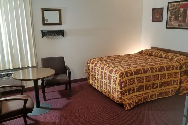 Room 15 of 37
