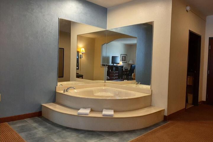 Baymont Inn and Suites Carthage
