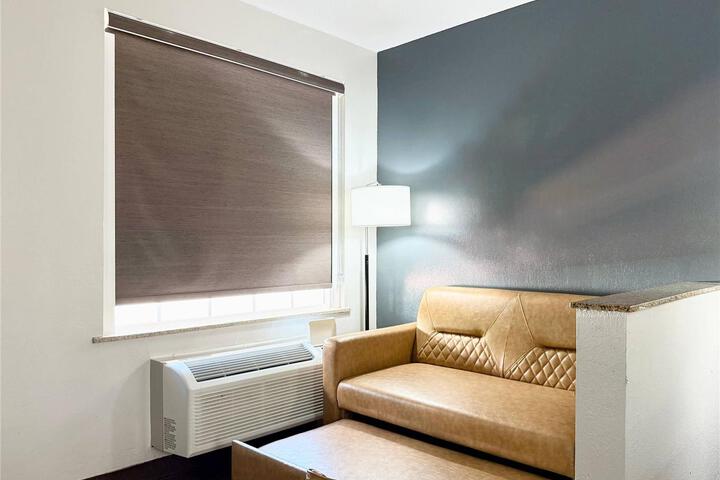 QUALITY INN AND SUITES