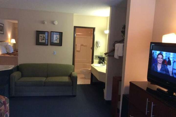 Room 12 of 35